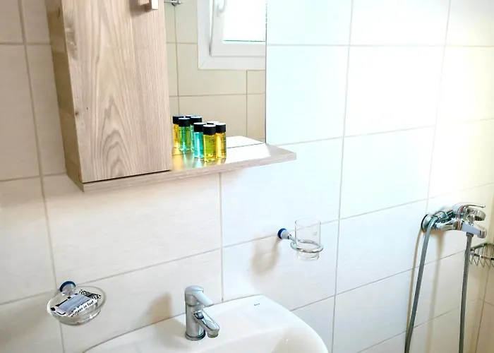 Dolphin Hotel Antiparos ciudad