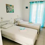 Dolphin Hotell *