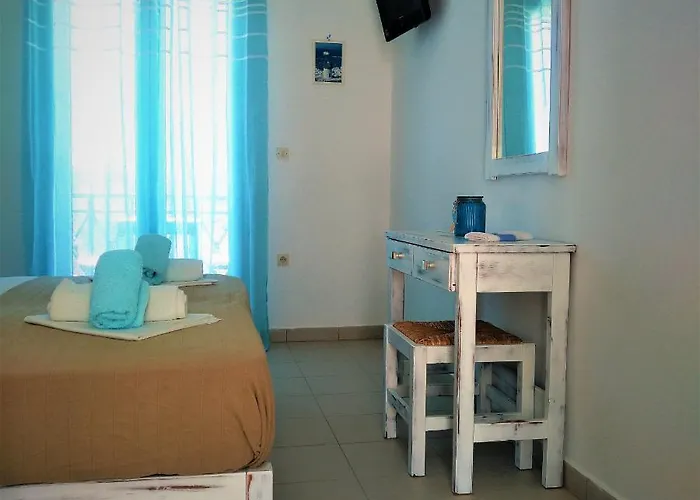 Otel Dolphin Antiparos Town