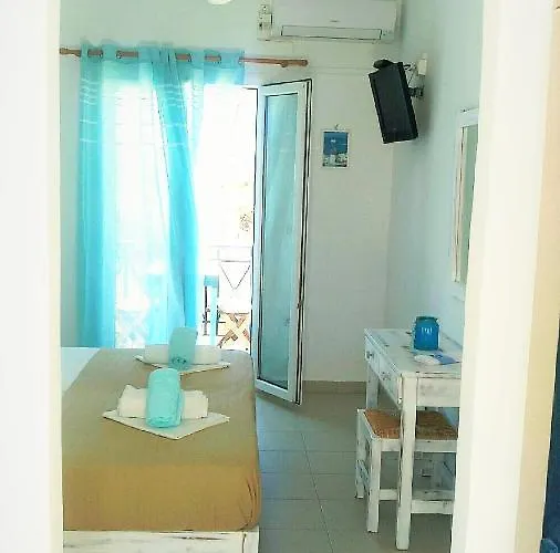 Dolphin Otel Antiparos Town